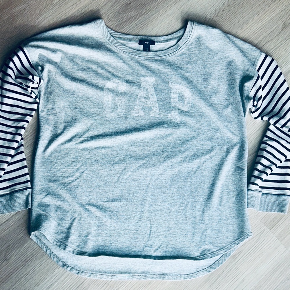 GAP Crew Sweatshirt XL Gray Y2K Blue/White Nautical Striped Sleeves Casual